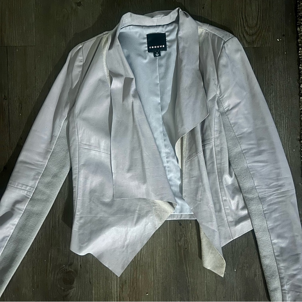 TROUVÉ Soft Leather Jacket with Ribbed Paneling - Picture 4 of 6